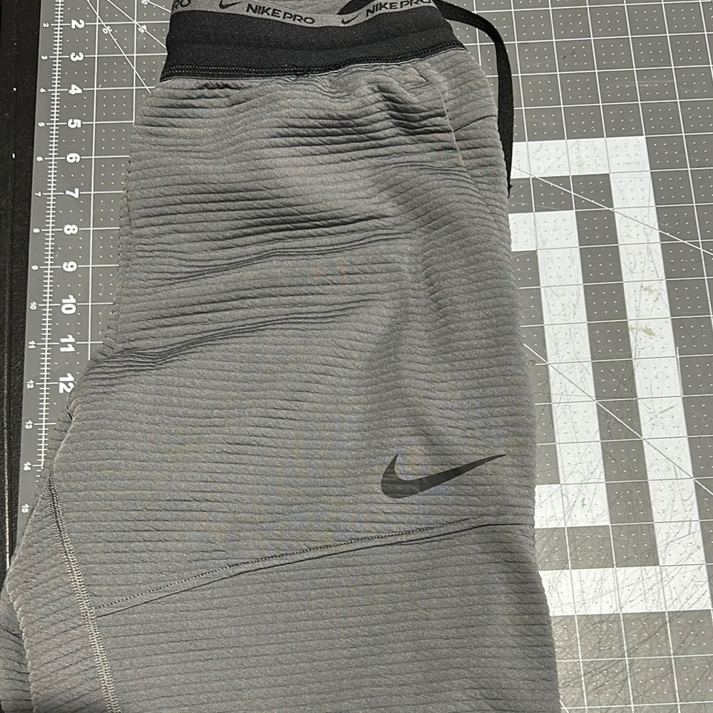 Nike Pro Gray Leggings